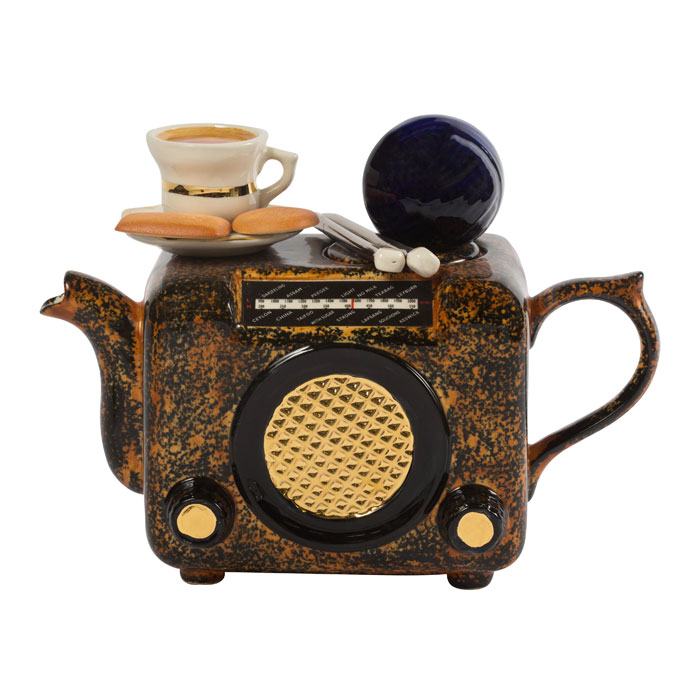 Teapot Radio Brown Medium Gift