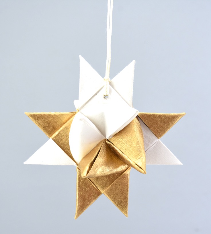 Paper 3d Hanging Star White Gold 10cm Gift