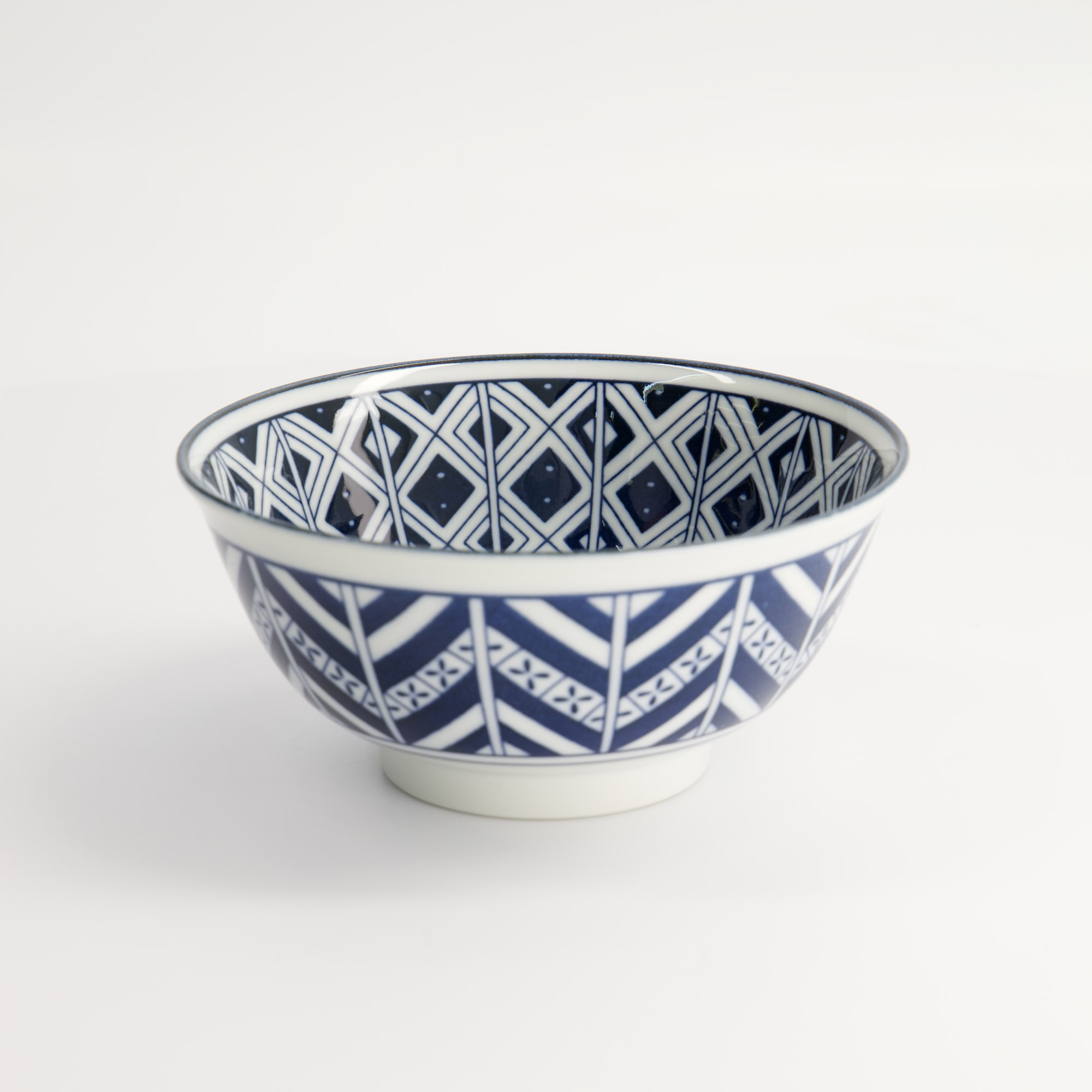 Mixed Bowls 15x7cm 550ml Bl/wh Hb-7105 6/48 Gift