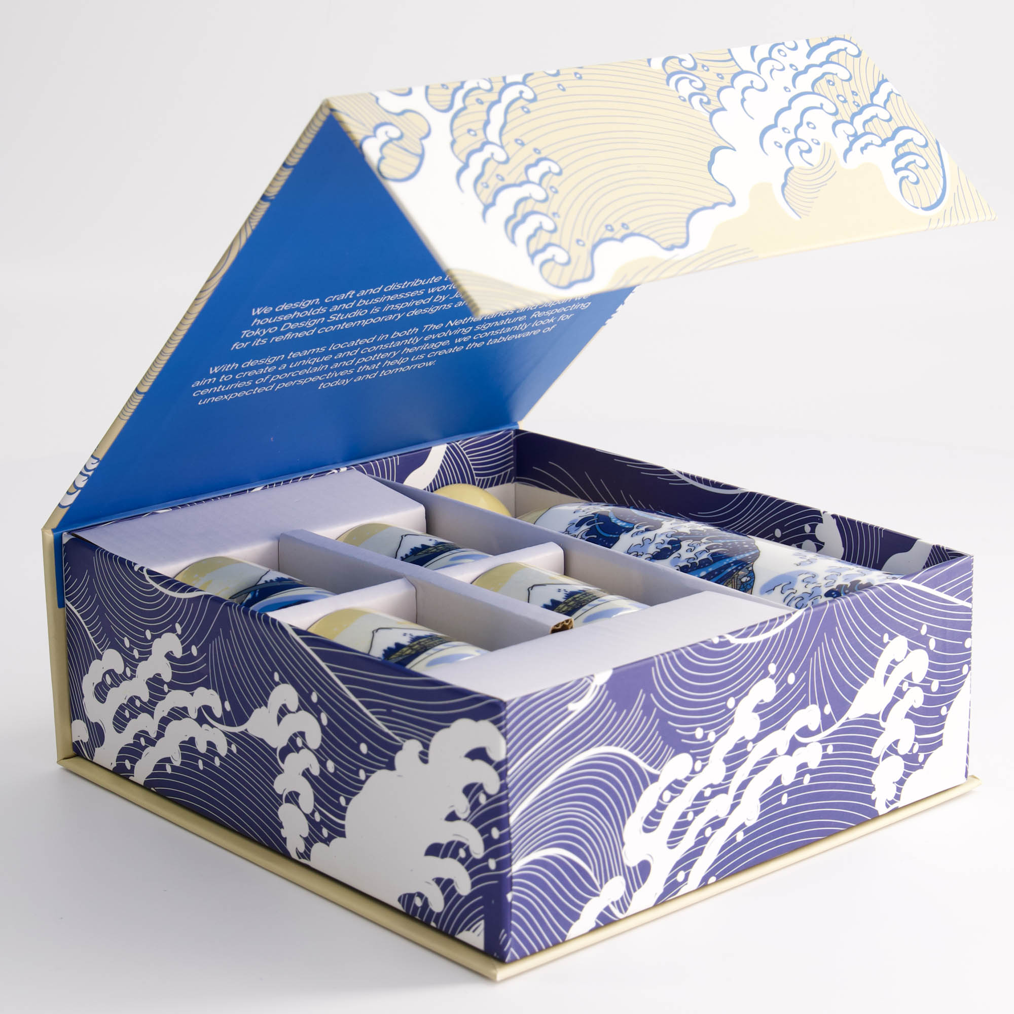 Kawaii Hokusai Sake Set 1:4 220/50ml 21678 1/8 Gift